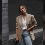Oversized blazers are not just a trend—they’re a power move when styled correctly. But here’s the reality: If you don’t style them well, you’ll look sloppy